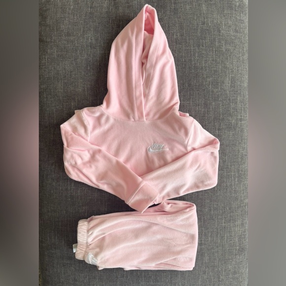 Nike Kids Light Pink Pajama Set - Picture 2 of 2